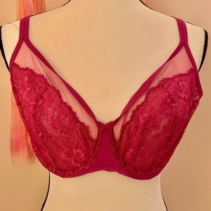 NWOT magenta lace underwire bra 38DD